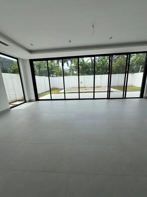 Estrene Casa en Mocoli con 5 Habitaciones en Venta en Samborondón, 542 m², Guayas — imagen 5