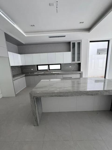 Estrene Casa en Mocoli con 5 Habitaciones en Venta en Samborondón, 542 m², Guayas — imagen 4