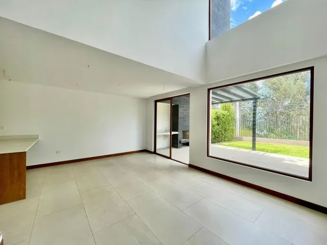 Casa Townhouse de Venta en Cumbaya Sector San Patricio — imagen 5