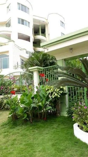 Vendo Departamento Muy Amplio Tonsupa 139 m. Negociable a Una Cuadra Playa $ — imagen 5