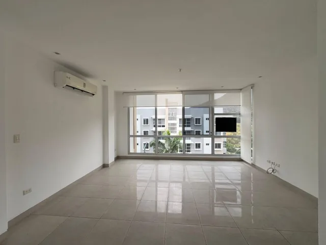 Se Vende Dpto. en Bosques de Los Ceibos con Ascensor, Guayas — imagen 5