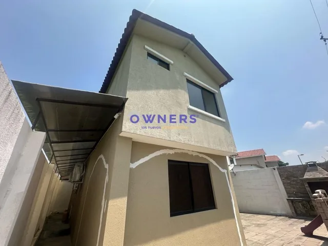 Casa Esquinera en Venta 4 Dormt Ciudad Celeste (Jlr), Guayas — imagen 4