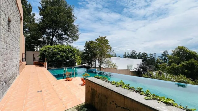Casa en Venta Independiente, Urbanización Sierra del Moral, Lomas de Monteserrín — imagen 2