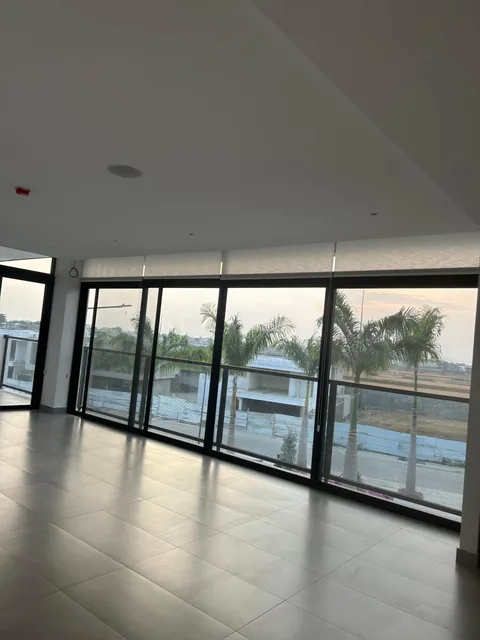 Isla Mocoli Vendo Moderno Departamento de Estreno con Ascensor, Guayas — imagen 2