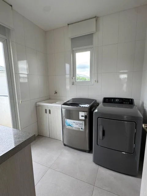 Samborondon Km 8 Aires de Batan Casa Al Lago en Venta, Guayas — imagen 2