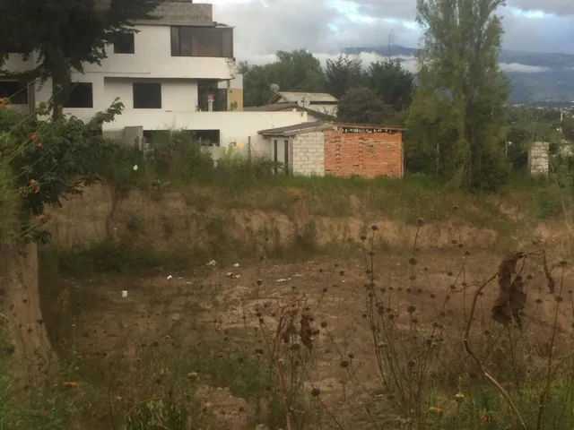 Buen Terreno Independiente 1086 m² Centro de Cumbayá con Proyecto de Suites — imagen 5