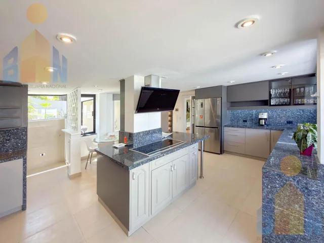 Casa en Venta (Miravalle / Cumbayá) — imagen 2