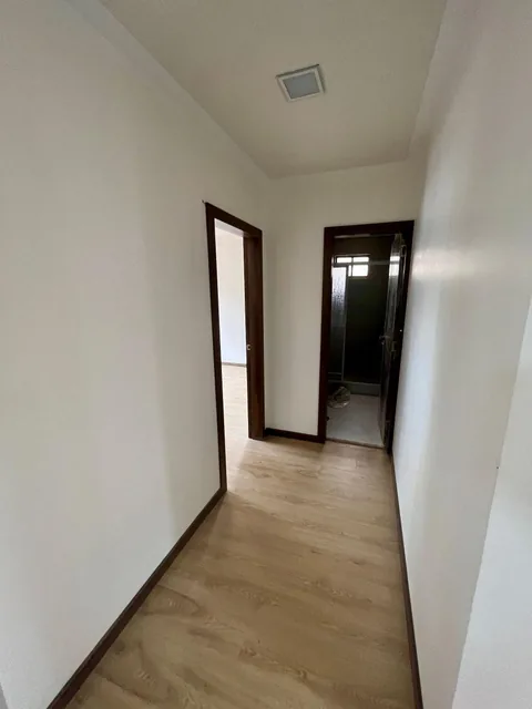 Casa de Tres Plantas en Venta Dentro de Seguro Condominio, Azuay — imagen 2