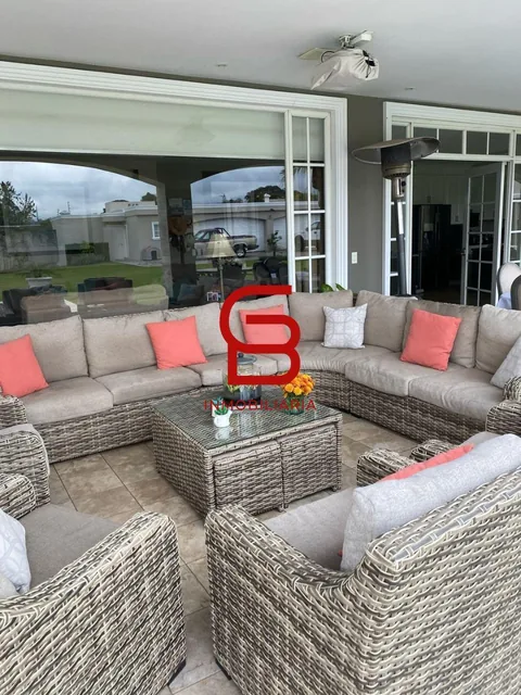 Vendo Casa con Piscina y Sala de Cine Terreno de 3570 m² y 768.80 Area de Construccion - Puembo — imagen 4