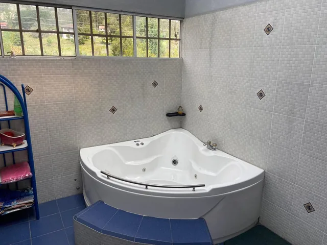 Hermosa Casa en Venta, Sector Ricaurte, Azuay — imagen 3