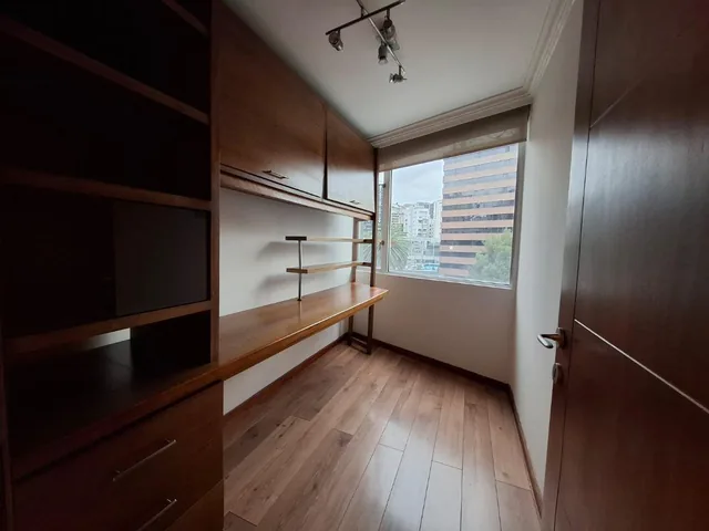 Venta Departamento Amoblado. La Carolina — imagen 4