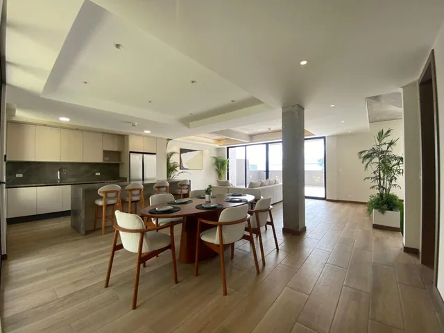 Casa de Lujo de 403 m² con 4 Habitaciones de Venta en Campo Alegre — imagen 4