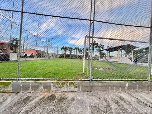 Se Vende Terreno Esquinero en Urbanización Villa Club, Guayas — imagen 4