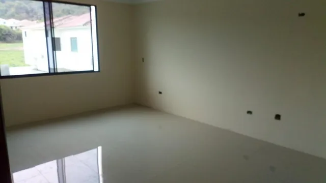 Casa de Venta Urb. Condado de Vicolinci, por Estrenar de 5 Dorm.. Guayas — imagen 3