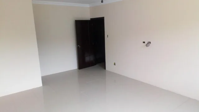 Casa de Venta Urb. Condado de Vicolinci, por Estrenar de 5 Dorm.. Guayas — imagen 2