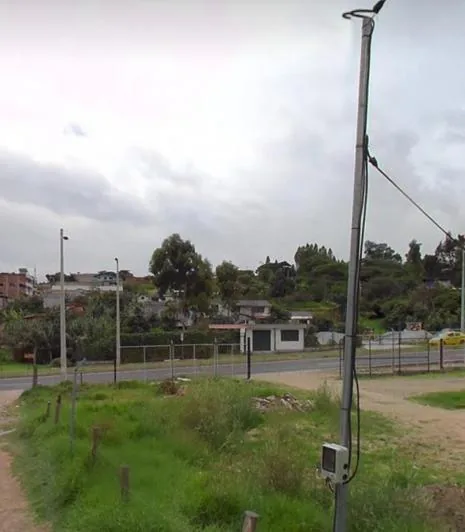 En Venta Terreno Comercial 9.600 m² en El Escalón Tumbaco — imagen 2