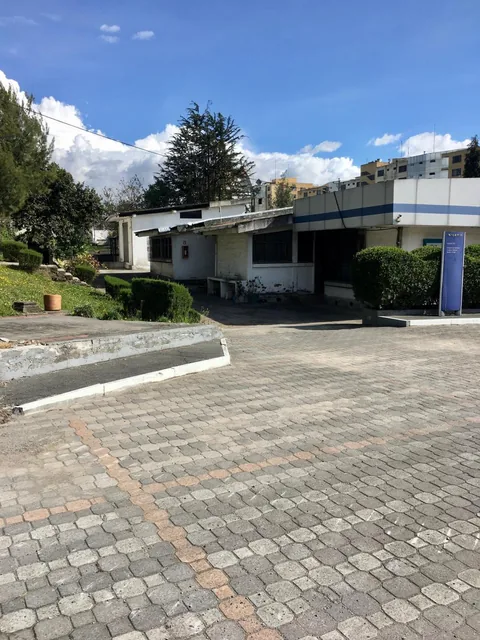 Excelente Terreno en Venta Av Galo Plaza Lasso — imagen 2