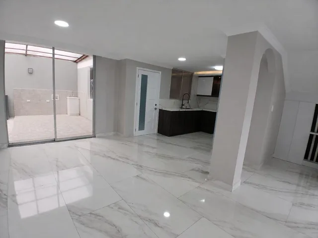 Casa en Venta Sangolqui, Valle de Los Chillos 4 Habitaciones — imagen 4