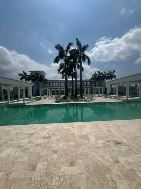 Casa con 600 m² Terreno, 4 Recámaras en Venta en Samborondón Parques de Batan, Guayas — imagen 4