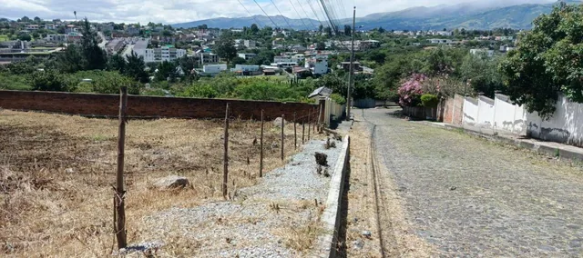 Vendo 1.080 m² Dentro de Urb. Tumbaco La Viña — imagen 3
