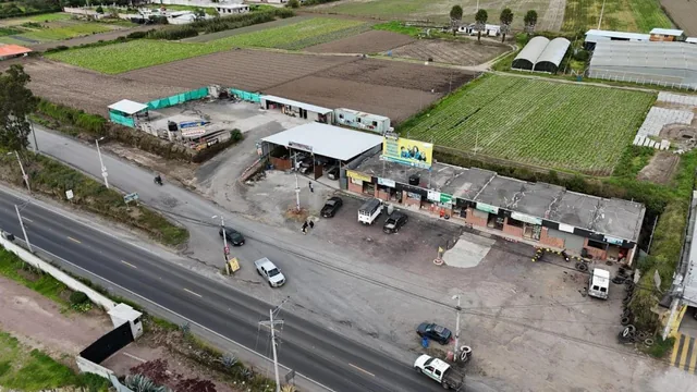 Vendo Terreno Av Principal Sector Centro Yaruqui — imagen 2