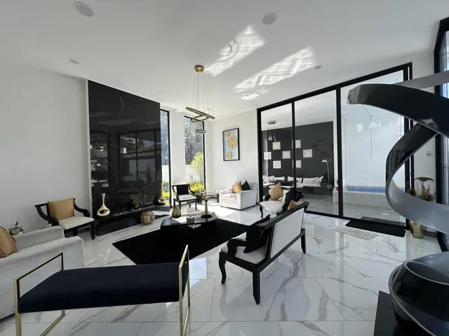 Casa en Venta Urbanizaciòn Puembo 600 Mtrs Construcciòn Piscina Lote 1100, Ascensor — imagen 5