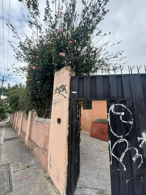 Vendo Casa Para Negocio en Floresta — imagen 4
