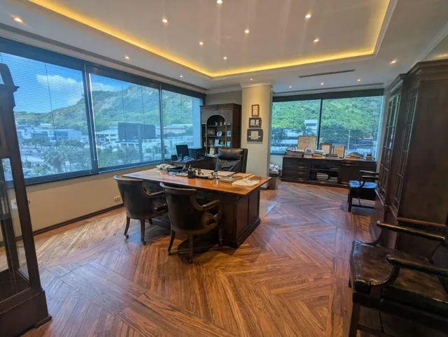 Espectacular Oficina de Venta en La Av Carlos Julio Arosemena, Guayas — imagen 5