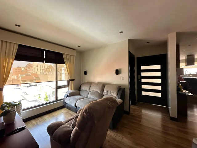 Penthouse en Venta 4 Dorm. con Hermosa Vista de La Ciudad, Azuay — imagen 5