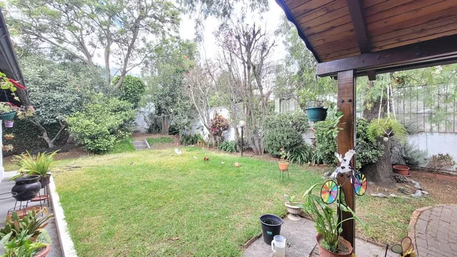 Casa de Venta Independiente, Cumbayá, Miravalle 3. Dos Departamentos — imagen 3