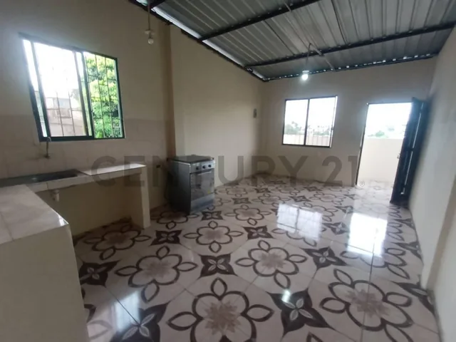 Vendo Casa Rentera Coop. Juan Montalvo 7 Departamentos 1% Rentabilidad, Guayas — imagen 4