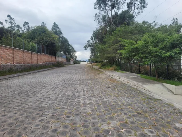 Terreno con 1000 m² en Venta en Nayón — imagen 5