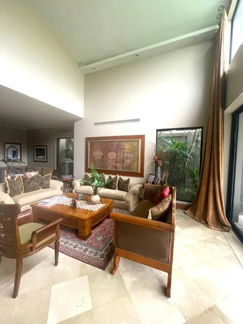 Samborondón Km 2 Urbanización Laguna Dorada Casa en Venta, Guayas — imagen 5