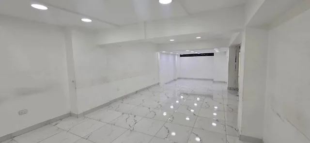 Venta de Casa de 620 m² Para Oficinas Junto Al Colegio Benalcázar — imagen 4