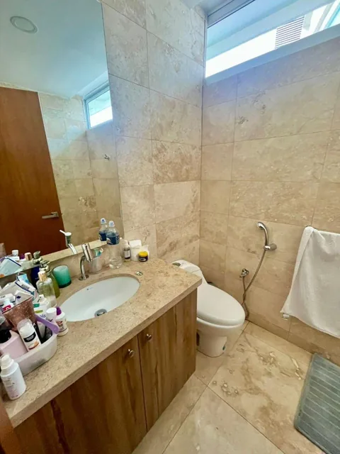 Departamento de 190 m² con 3 Habitaciones en Venta en Samborondón, Guayas — imagen 2