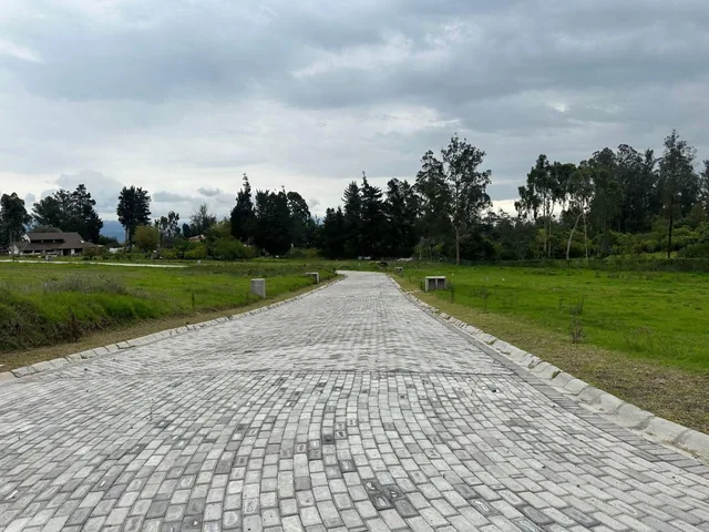 Vendo Hermosos Terrenos en Puembo Conjunto Cerrado 1.007,63 m² — imagen 5