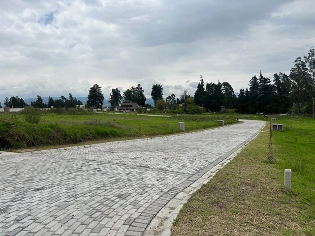 Vendo Hermosos Terrenos en Puembo Conjunto Cerrado 1.007,63 m² — imagen 2