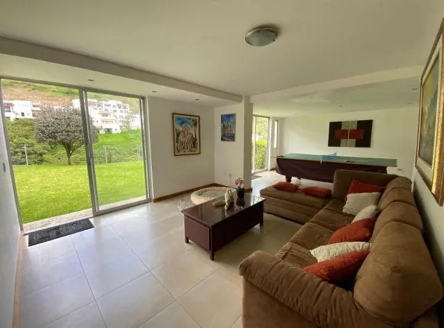 Casa de Venta Urb. Huertos de Nayón - Tanda — imagen 2