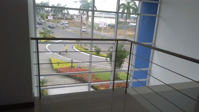 Oficina en Venta en Principal de Villa Club - Av Leon Febres Cordero (Rg), Guayas — imagen 5