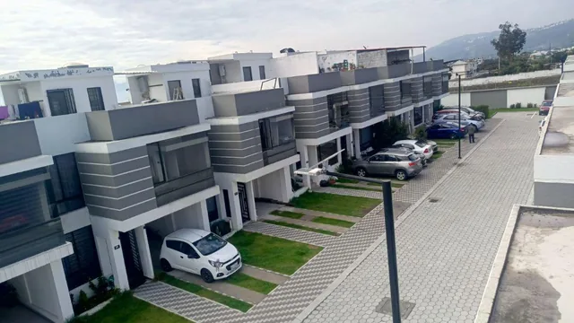 Venta Casa 3d Llano Grande Cerca Al Portal — imagen 4