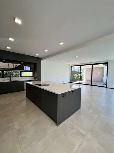 Casa por Estrenar en Tumbaco 4 Dorm. — imagen 4