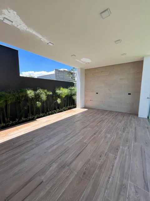 Casa por Estrenar en Tumbaco 4 Dorm. — imagen 3