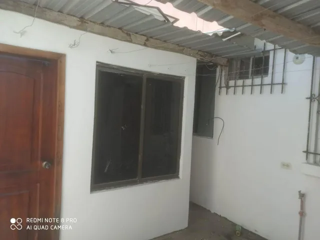 Venta de Casa en Urbanizacion Zona Norte Manta Fv, Manabí — imagen 2