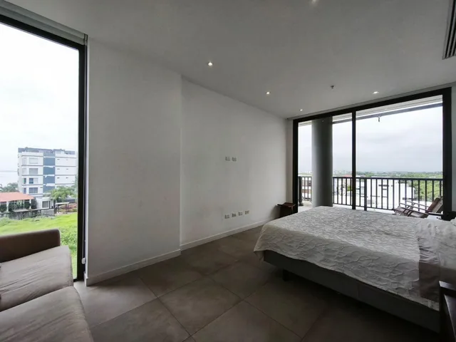 Departamento de 222 m², Vista Al Rio con 3 Habitaciones en Venta en Isla Mocolí Urbanización Pacífa, Guayas — imagen 2