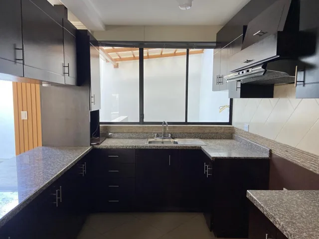 Casa en Venta, Urbanización, Racar, Azuay — imagen 4