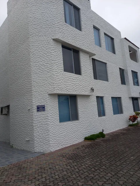 Vendo Departamento Departamento de 80 m² con 2 Dorm. en Tonsupa Sector Cabaplan — imagen 2