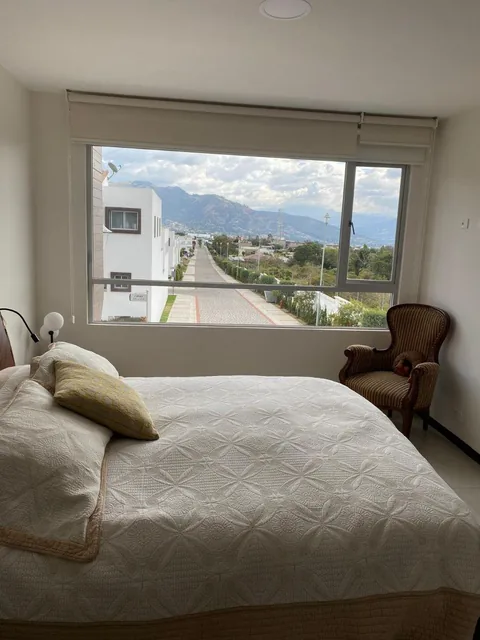 Vendo Casa de 125 m en Conjunto en Puembo — imagen 4